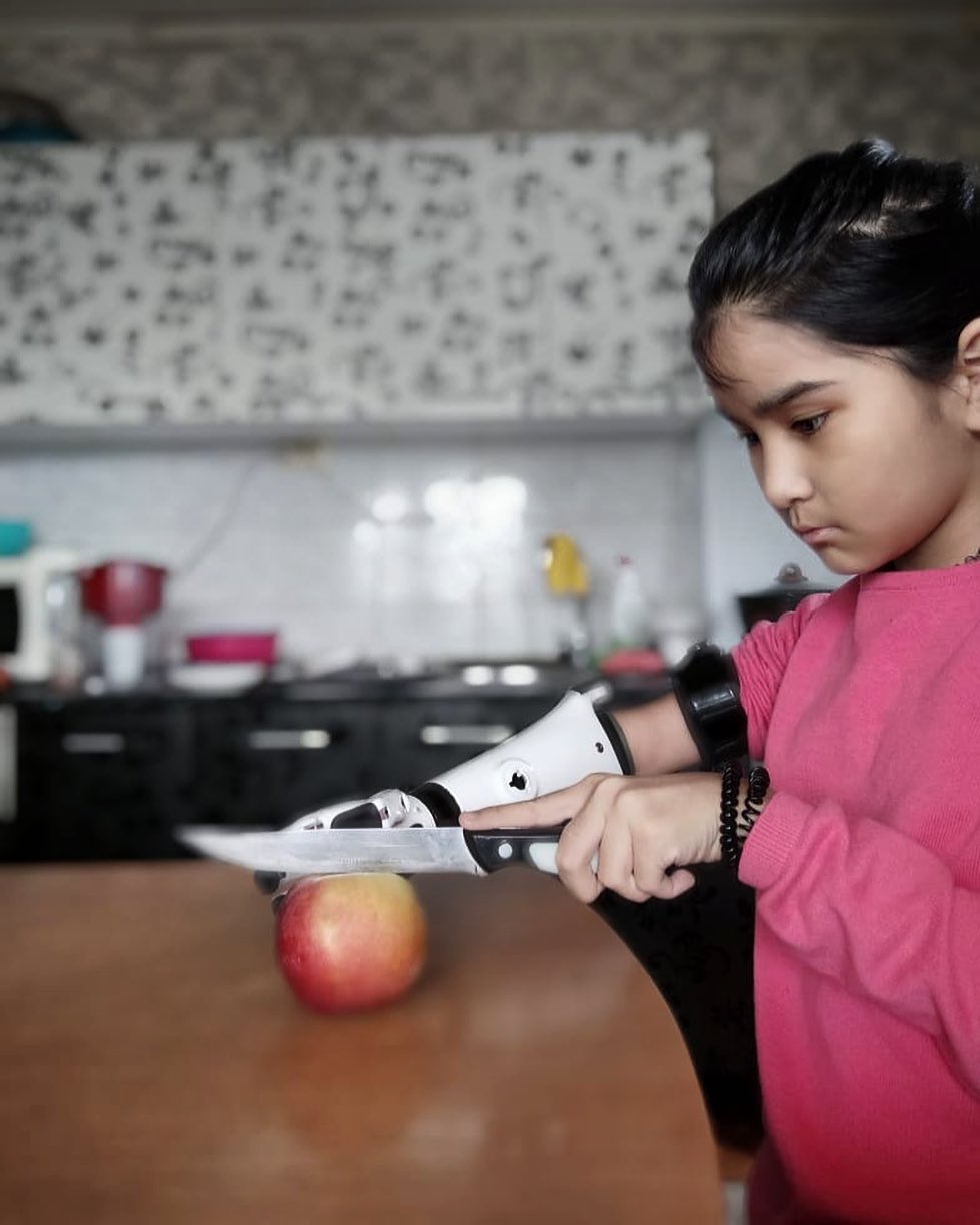 Данеля — киби-герой из Алматы