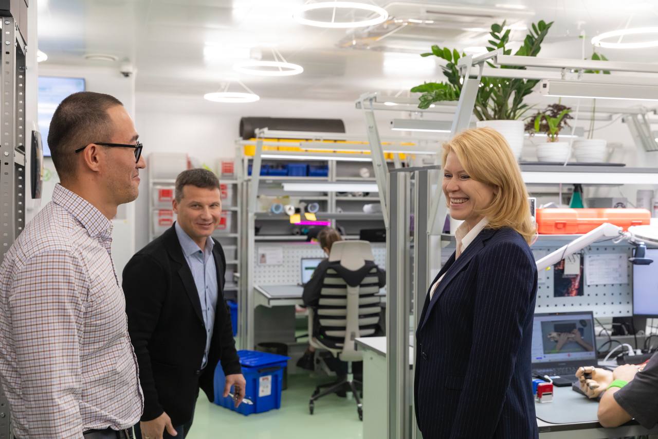 Екатерина Приезжева ознакомилась с производством компании «Моторика» в ОЭЗ «Технополис Москва»